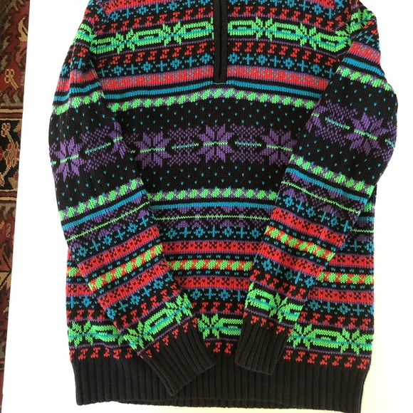 Men’s Blue Squares Ski Sweater - Picture 4 of 7